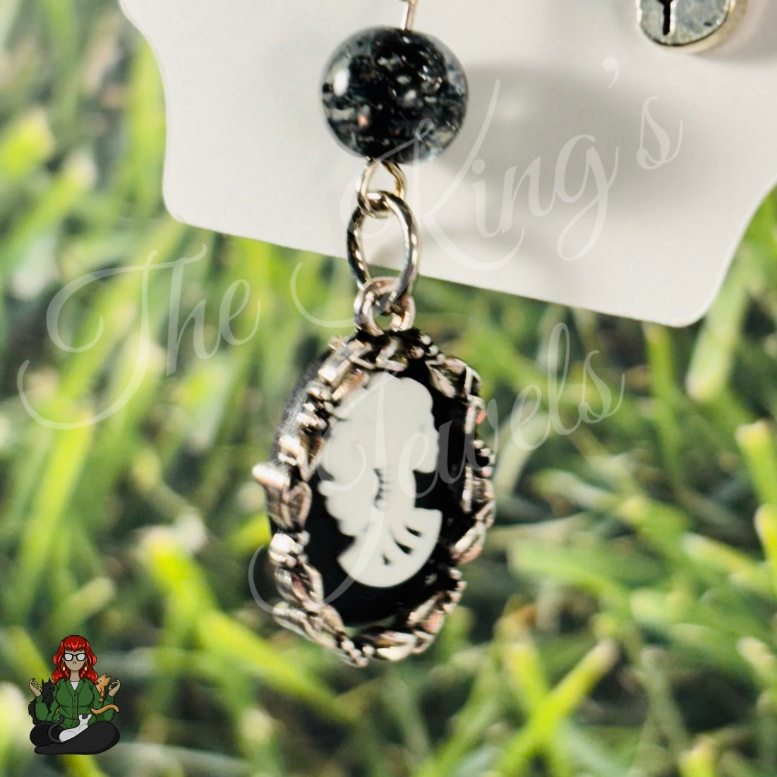 GwennaBelle - Gothic & Vintage Vibe Glass Bead Bookmark!