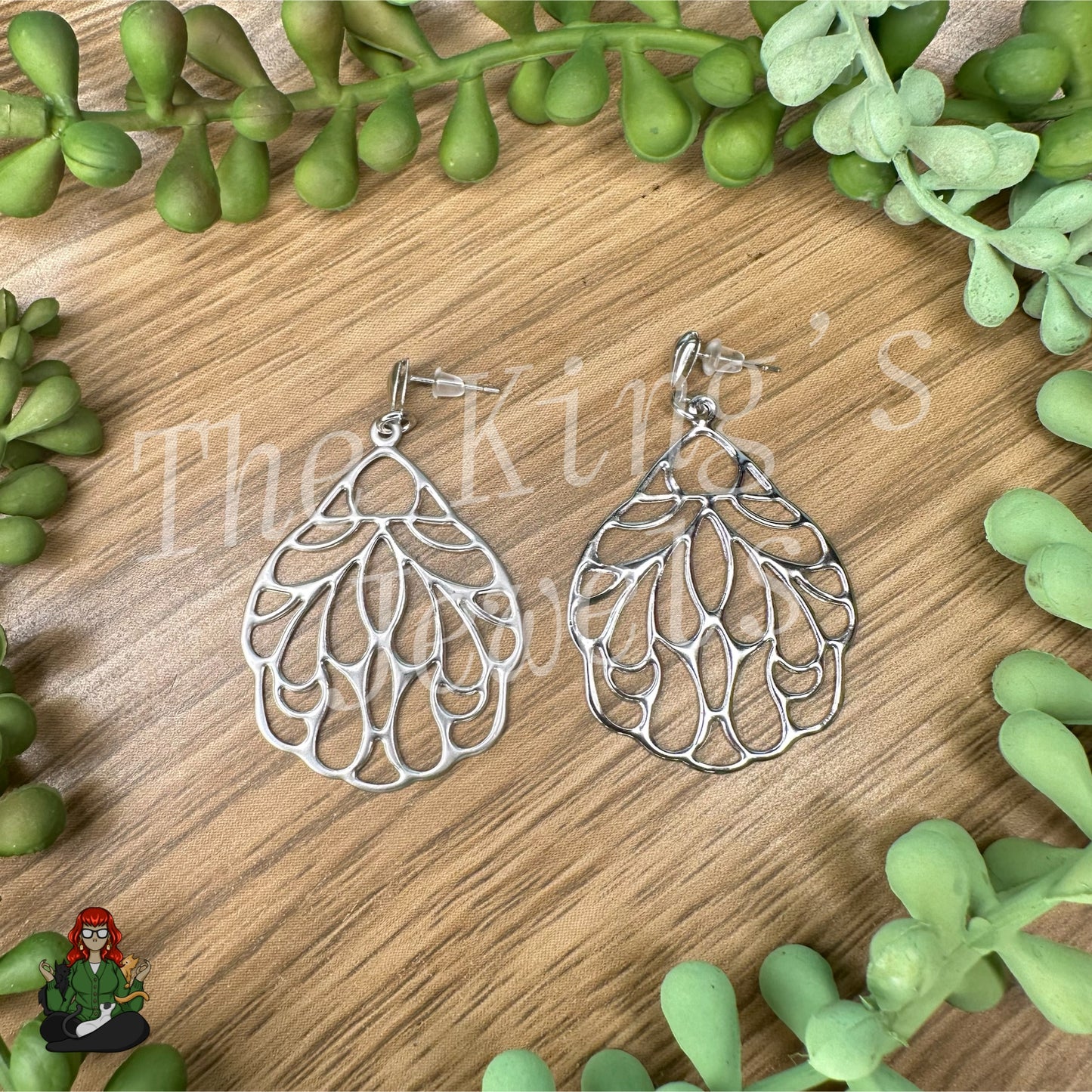 LeonaRae - Filigree Stud Earrings!