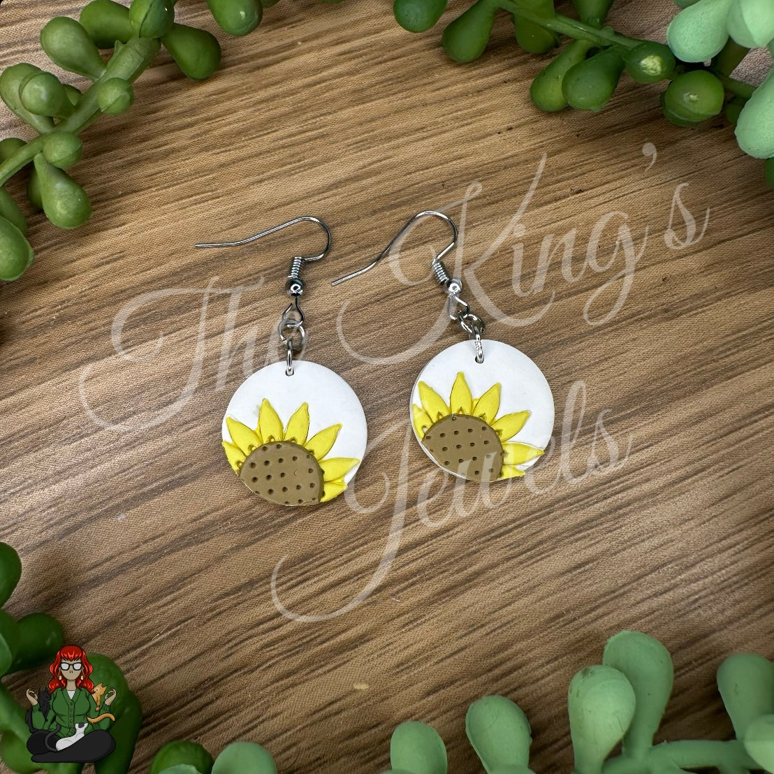 Arya - White Sunflower Earrings!