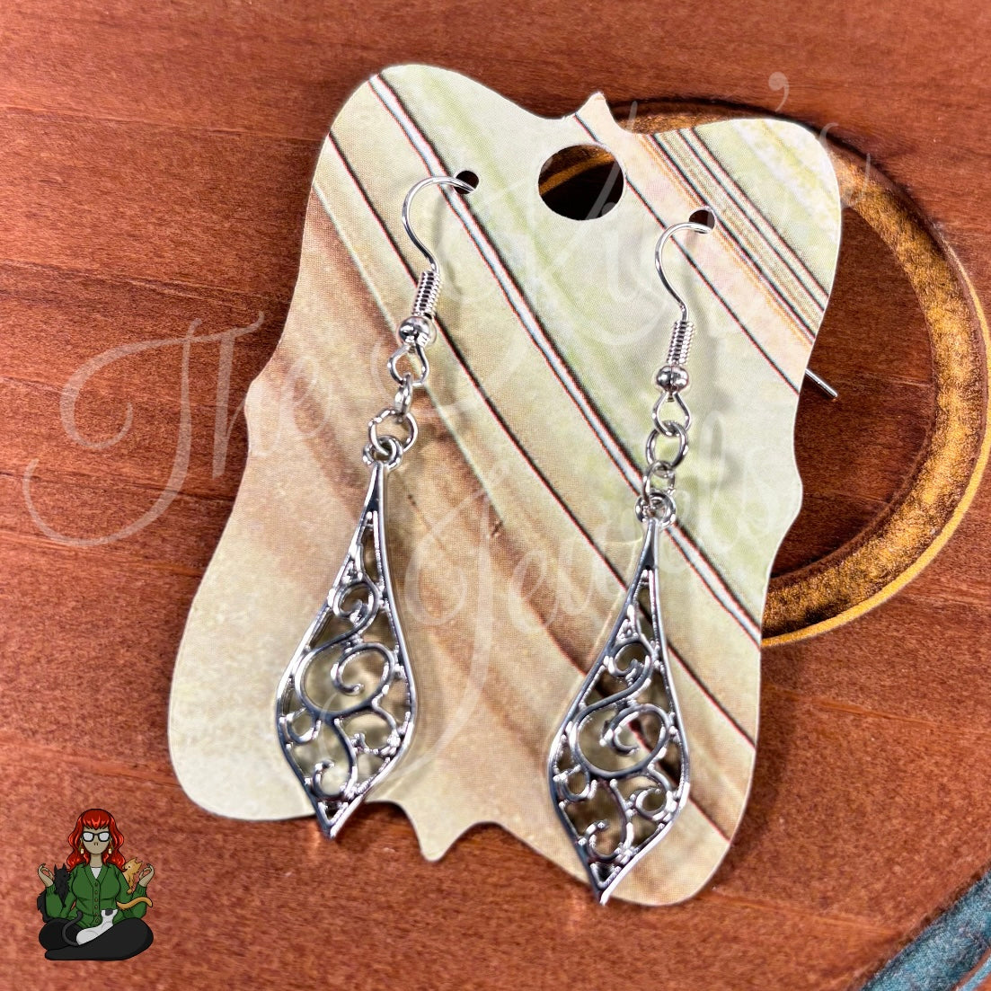 LeonaRae - Silver Filigree Teardrop Earrings!