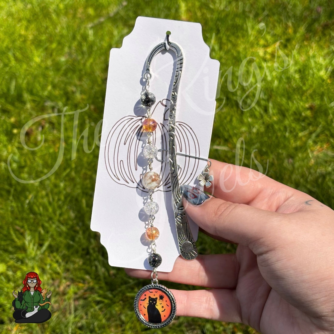 GwennaBelle - Black Cat & Glow in the Dark Glass Bead Bookmark!