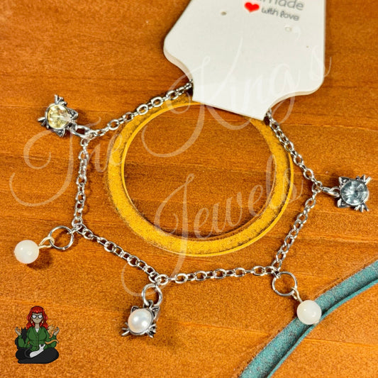 Rhiannon - Pearl and Cat Charm Silver Chain Bracelet!