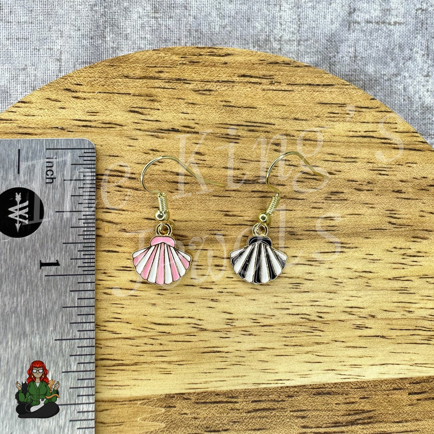 LeonaRae - Mismatch Black Shell & Pink Shell Kids Earrings!