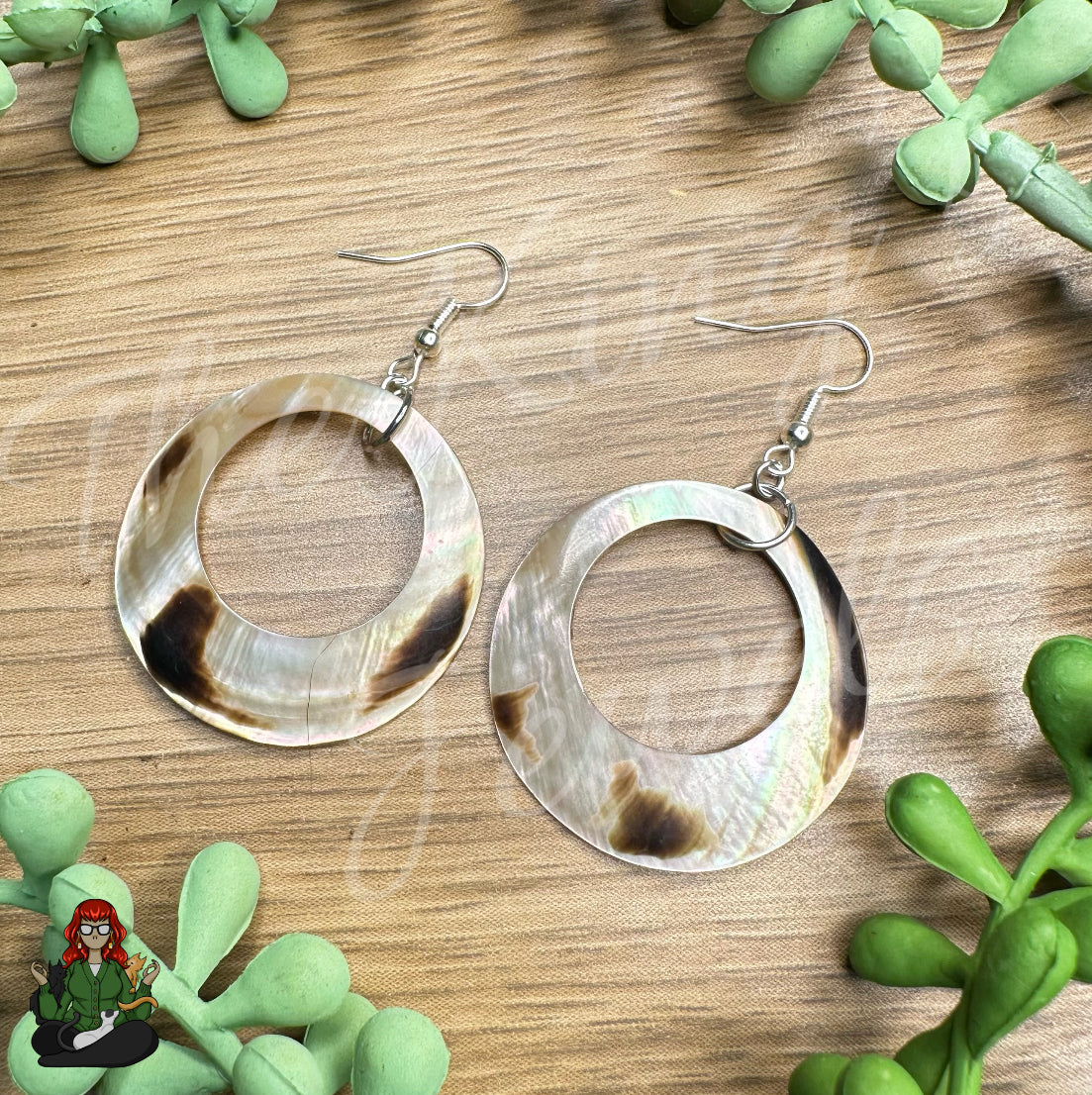 LeonaRae - Y2K Inspired Shell Earrings!