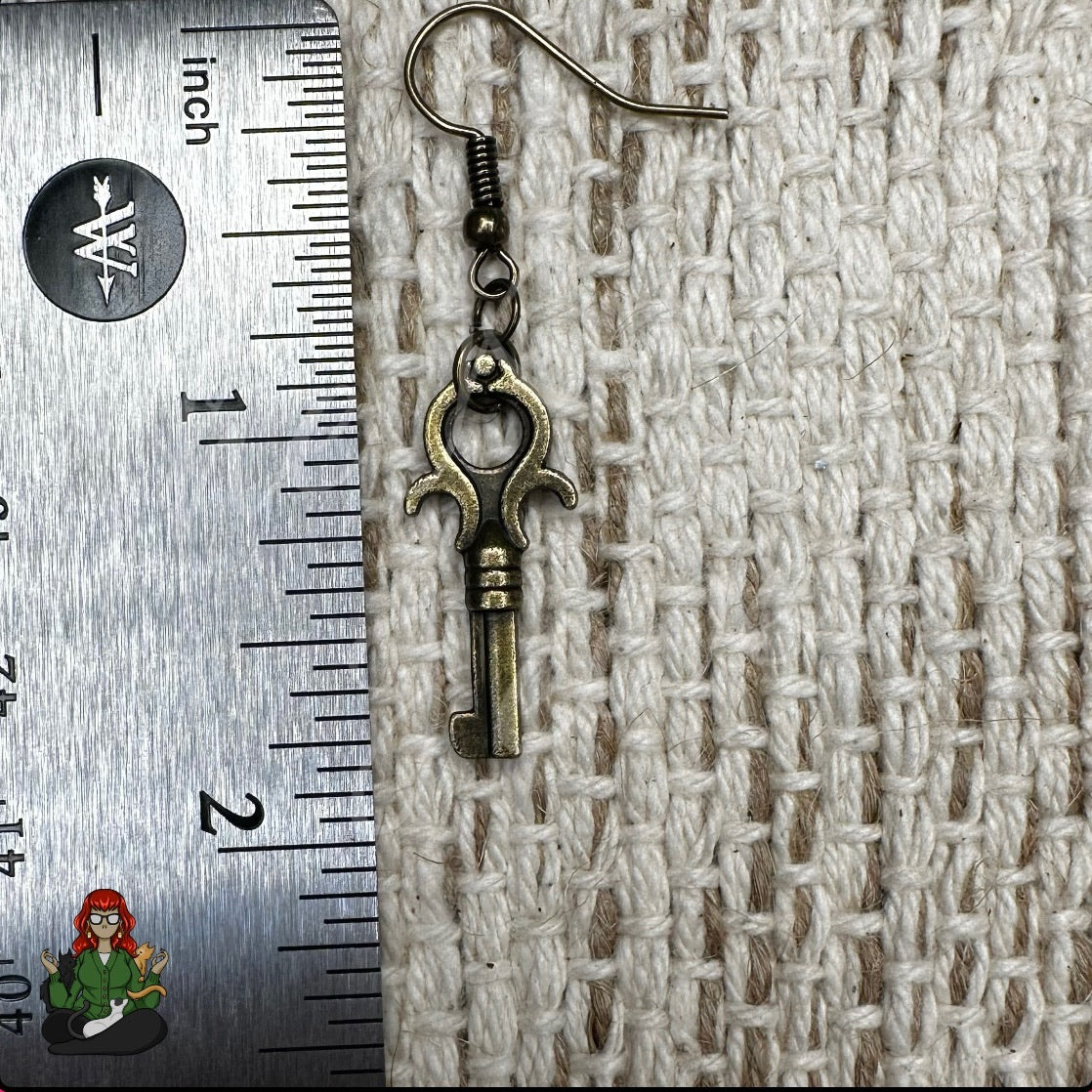 LeonaRae - Brass Key Earrings!