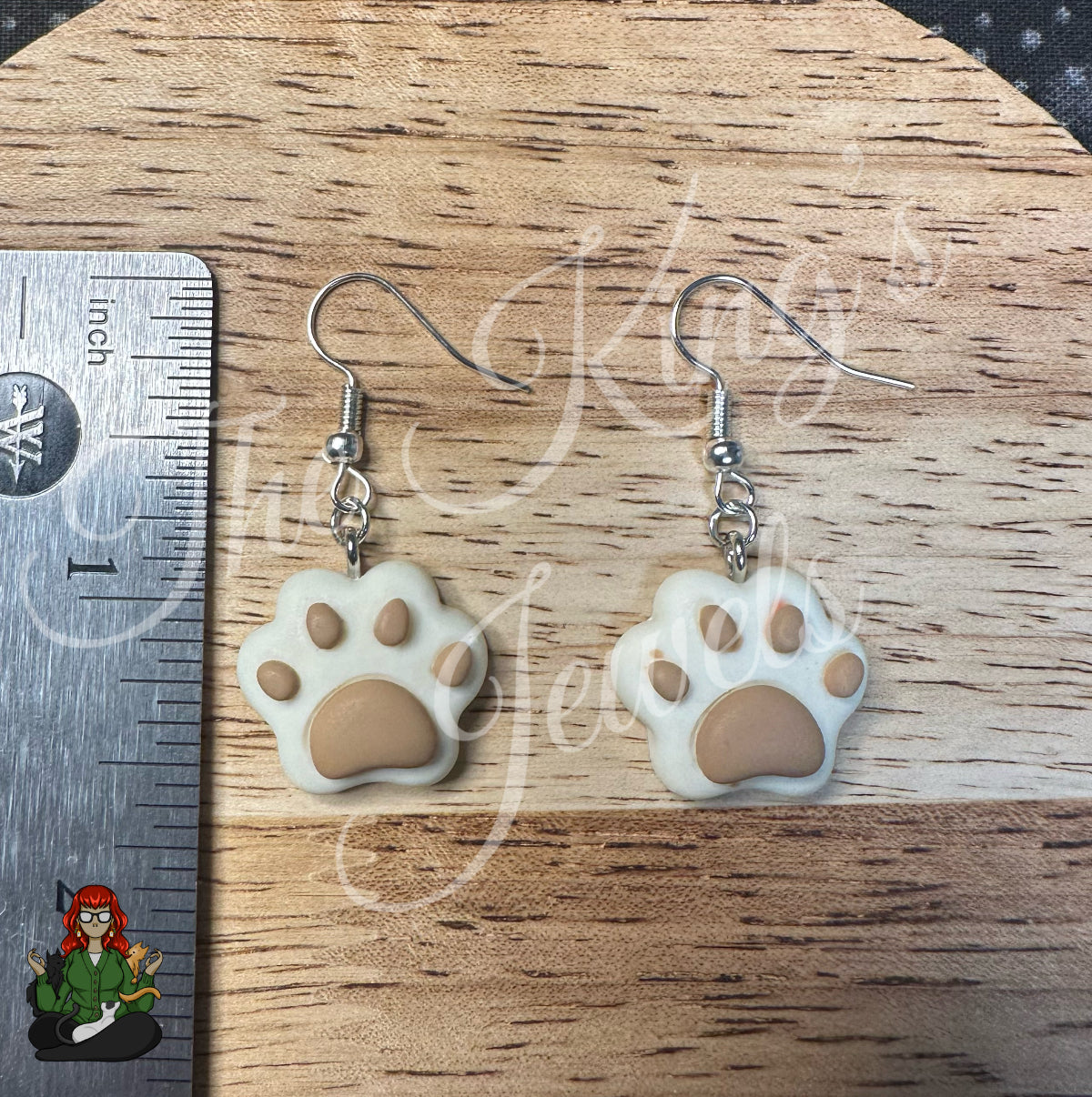 LeonaRae - Paw Earrings!