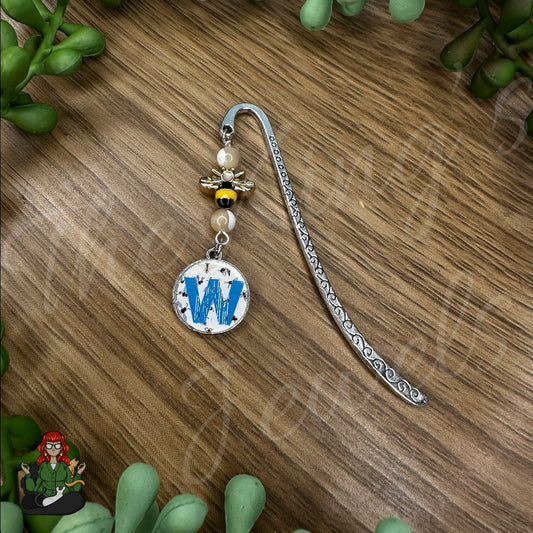 GwennaBelle - Bee 'W'  Bookmark!