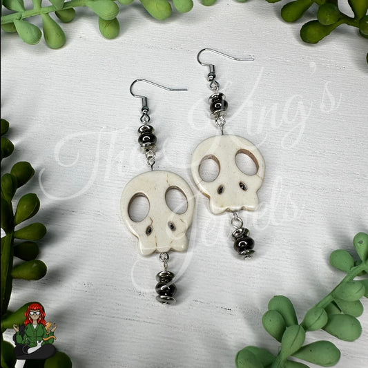 Faye - Skull Earrings!