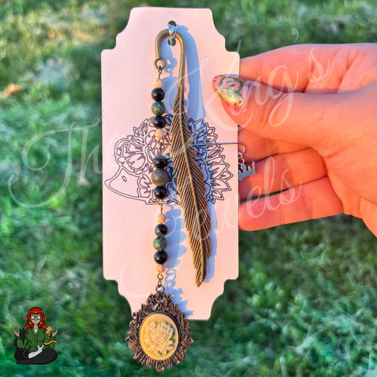GwennaBelle - Vintage Rose Bookmark