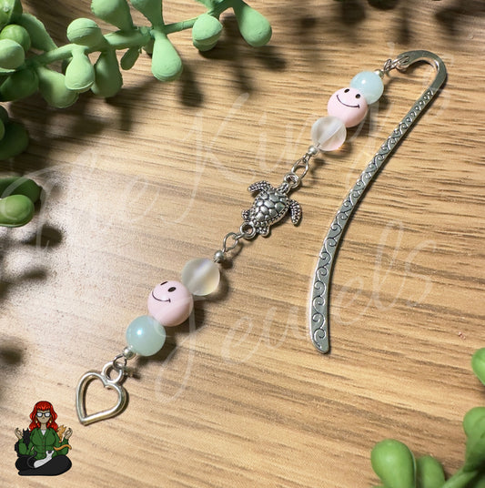 GwennaBelle - Pink & Blue Turtle Bookmark!