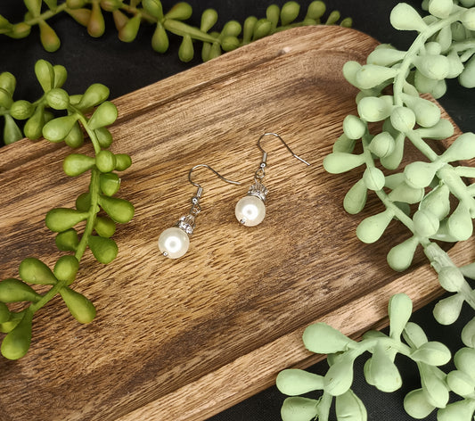 Melissa - Pearl Bead Earrings!